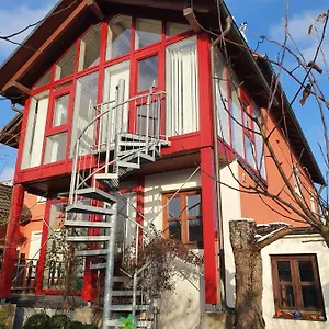 Aurelia Apartment